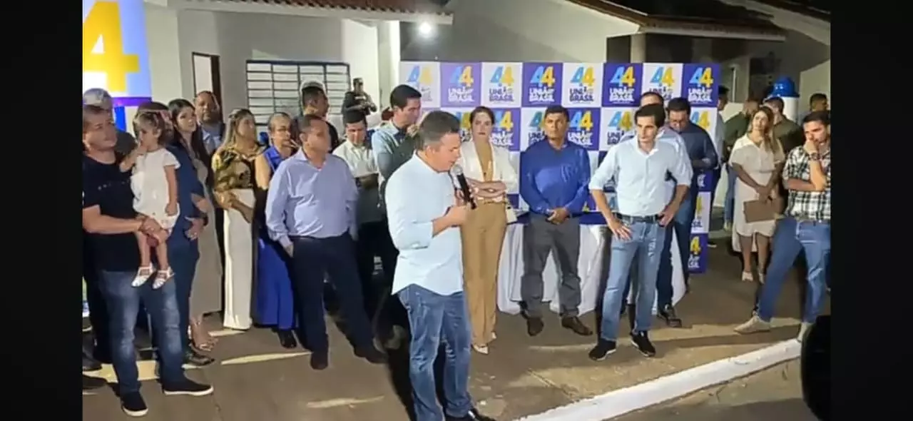 Governador visita Feira de negócios e anuncia construção de escola para 1.500 alunos