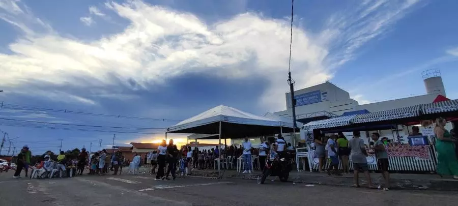 Prefeitura de Primavera do Leste inaugura farmácia e inicia troca da iluminação no bairro Guterres