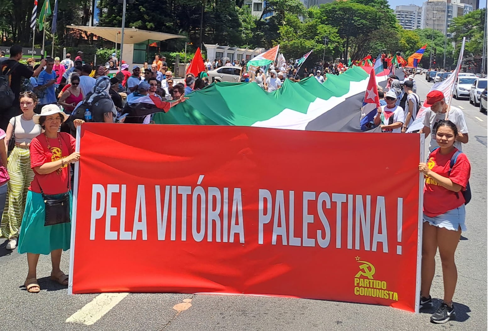 8 de março - Dia internacional de luta das mulheres trabalhadoras.