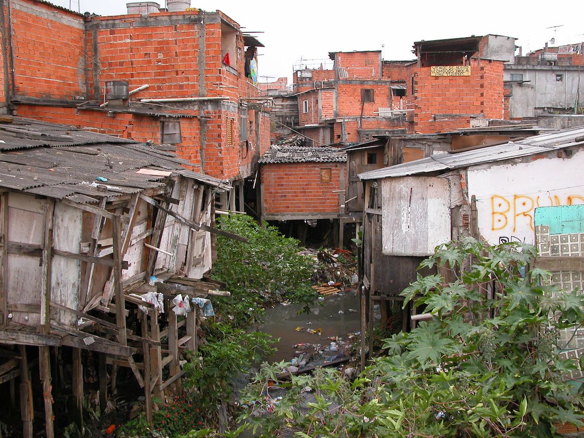 População que vive em favelas cresce e chega a quase 16,4 milhões de moradores