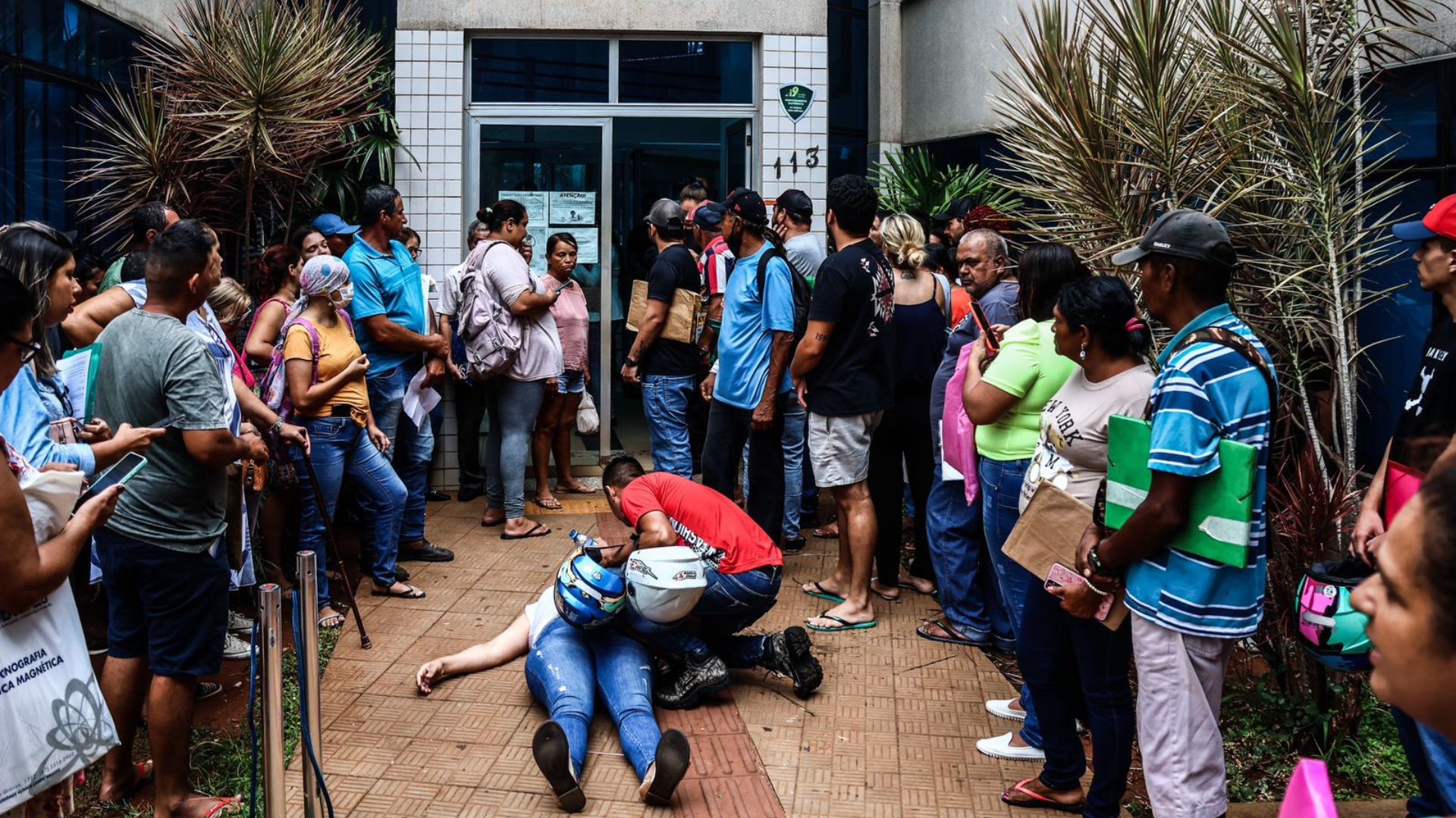 Confusão envolvendo polícia e advogada ‘fecha’ atendimento no INSS da Capital