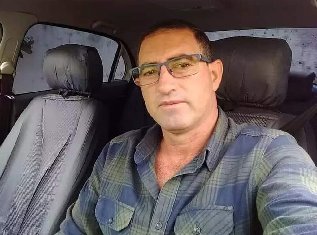 Taxista é executado a tiros e polícia prende três por latrocínio