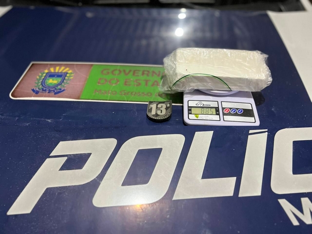 Em Ribas, PM apreende “cocaína pura” valiosa e prende homem suspeito de tráfico