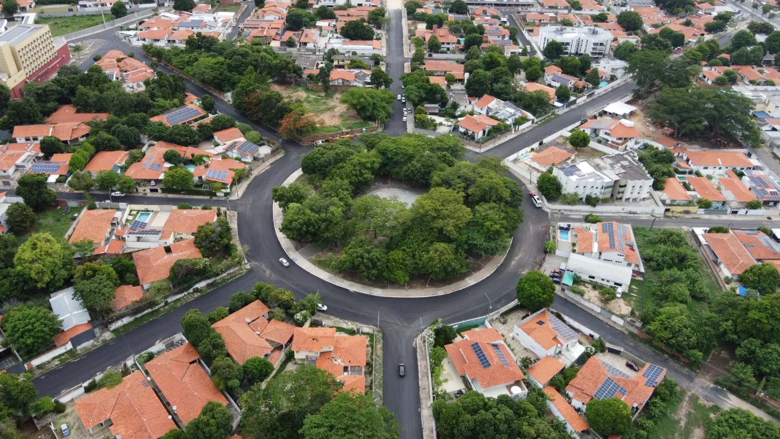 Prefeitura finaliza asfaltamento de 31 ruas no bairro São Cristóvão, na zona Leste de Teresina