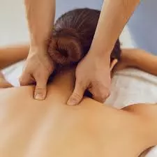 Os benefícios da massagem relaxante para a saúde