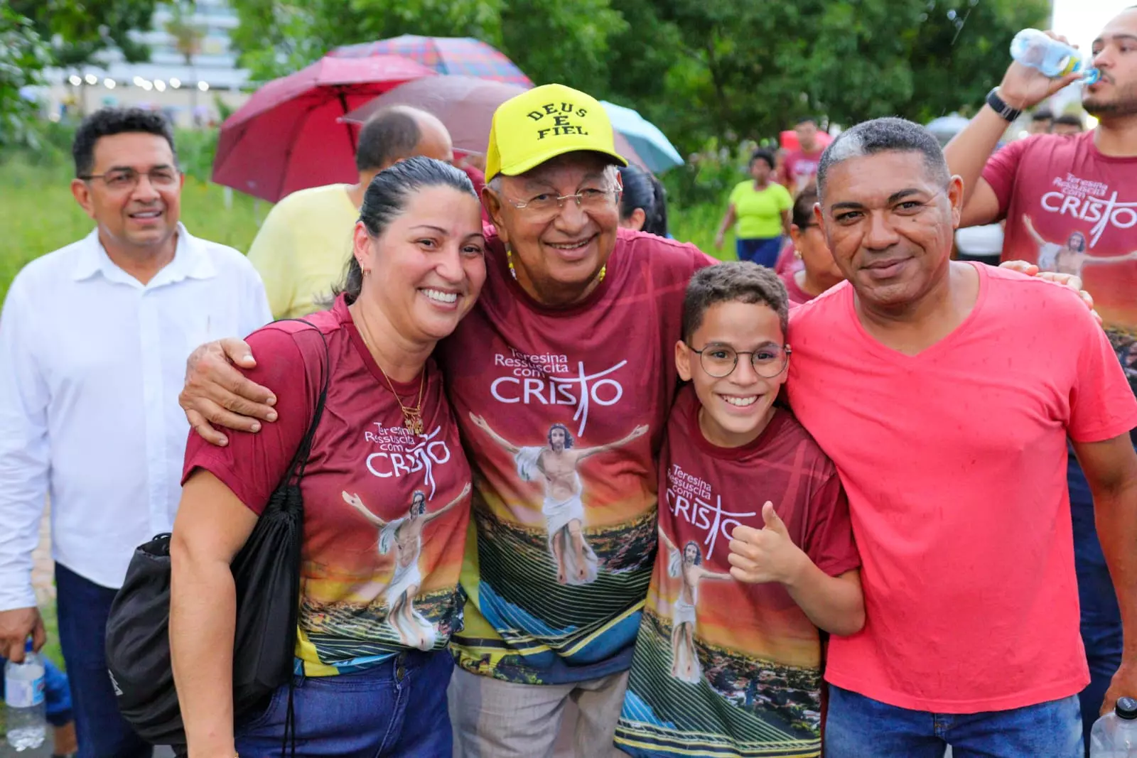 Teresina: Prefeito Dr. Pessoa participa do Teresina Ressuscita com Cristo que reúne milhares de fiéis