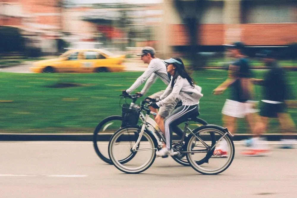 Veja os benefícios de pedalar para a saúde e como começar