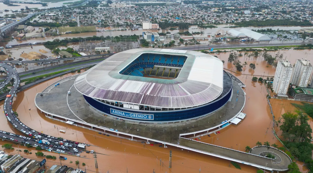 Governo propõe paralisar futebol por pelo menos duas semanas: “Seria razoável”