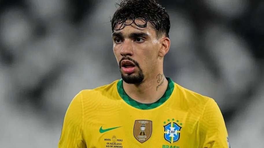 Paquetá admite a colega da Seleção que conversa para voltar ao Flamengo