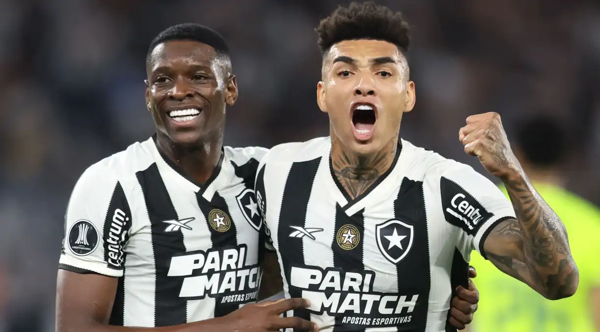 Libertadores: Botafogo é superior ao Palmeiras e sai em vantagem nas oitavas