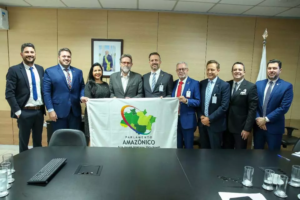 Deputado Jean Mendonça discute medidas emergenciais de enfrentamento a crise hídrica em Rondônia