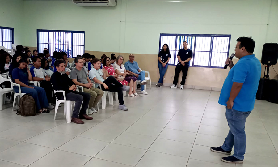 Doutor Gabriel e Bia Cavassa visitam Asilo São José e Cidade Dom Bosco