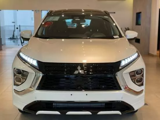 ECLIPSE CROSS R$  270,000 - 2024/2025