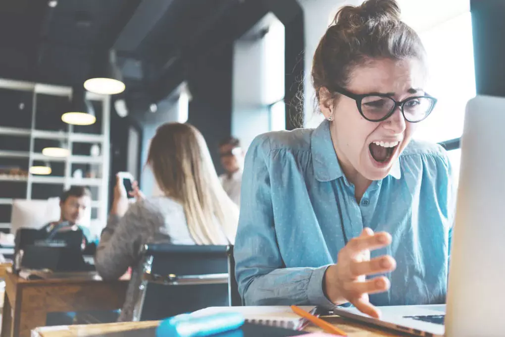 Síndrome de Burnout: como lidar com o estresse no trabalho e se livrar