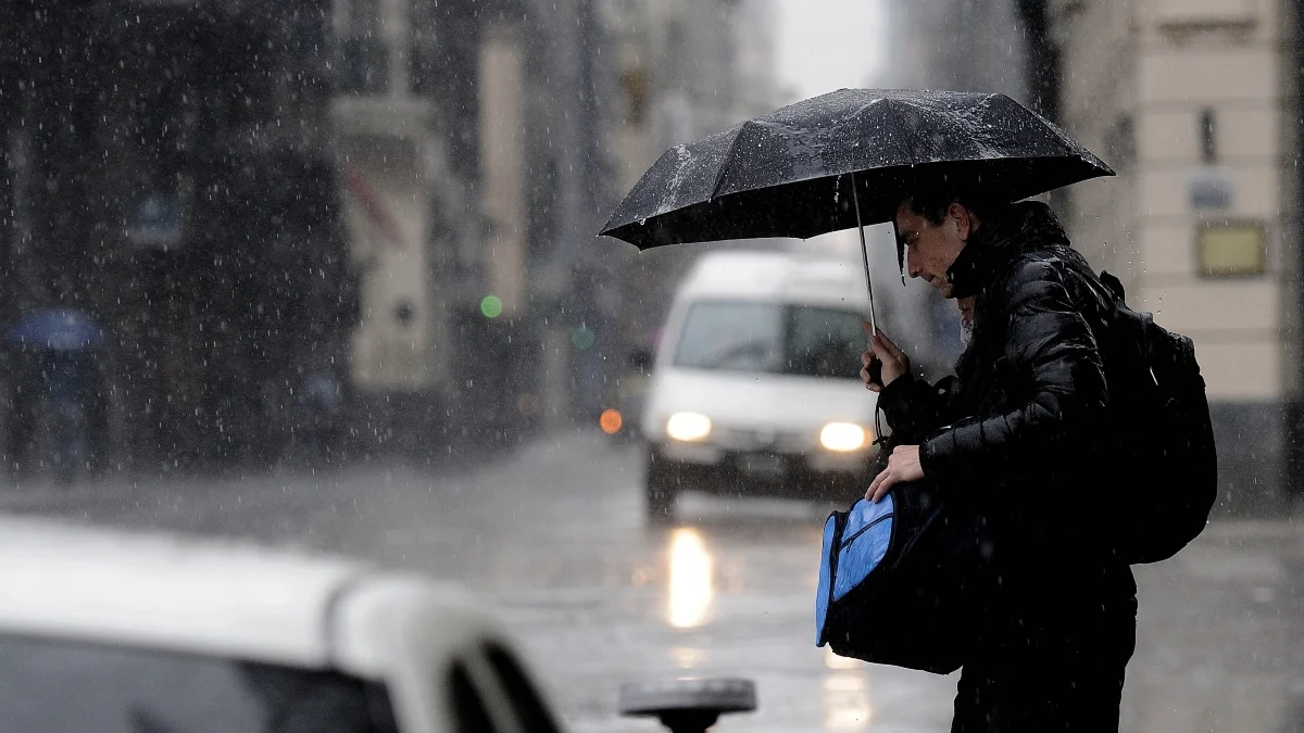 Chuva Preta e Ácida Podem Atingir Santa Catarina, Trazendo Riscos à Saúde; Veja Como se Proteger