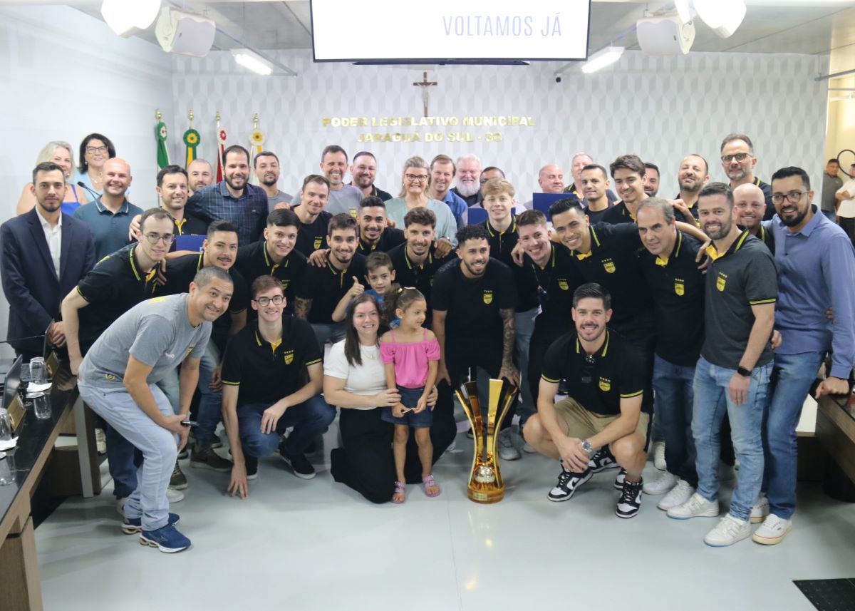 Jaraguá Futsal é homenageado na Câmara Municipal pelo quinto título nacional