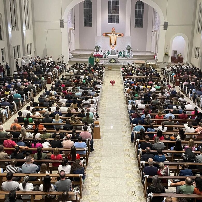 Festa de São Sebastião em Jaraguá do Sul Celebra Fé, Jubileu e Despedida de Padre Hélio Feuser