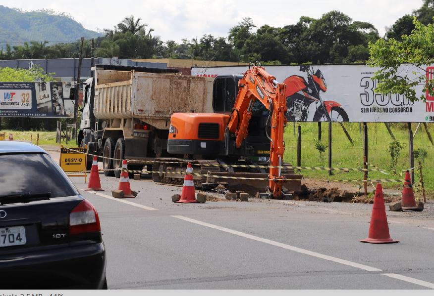 Limpeza da tubulação entra na fase final na Ilha da Figueira em Jaraguá do Sul