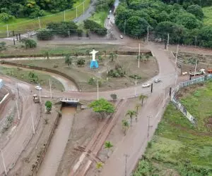 Chuva não alagou a rotatória do Cristo