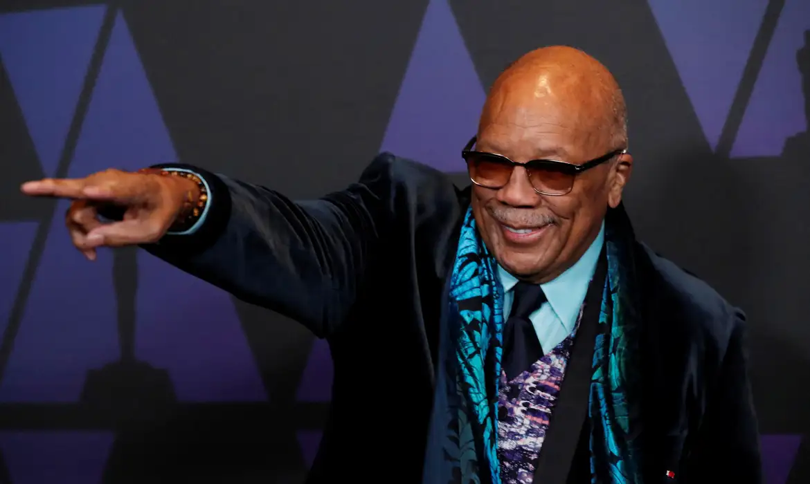 Morre Quincy Jones, produtor de Michael Jackson