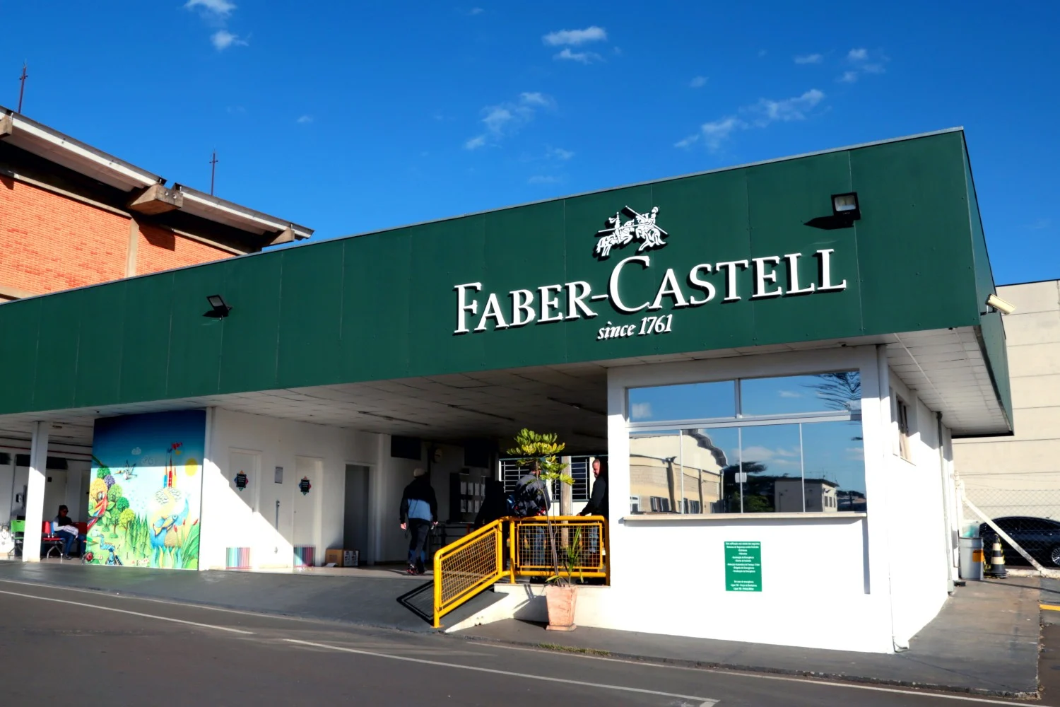 Faber-Castell está contratando