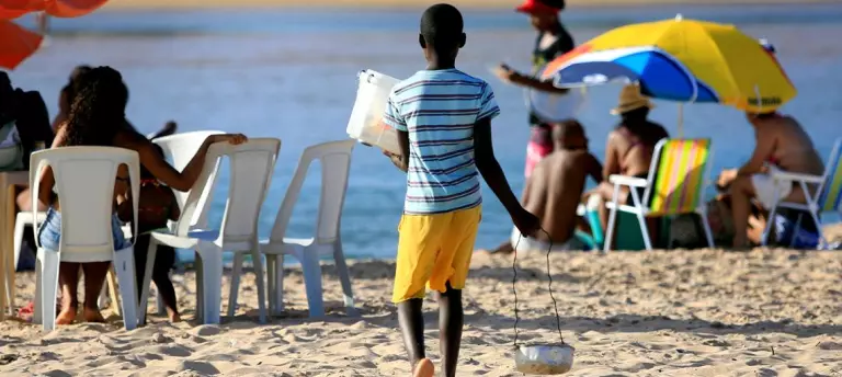 Brasil tem a menor taxa de trabalho infantil desde 2016, aponta IBGE