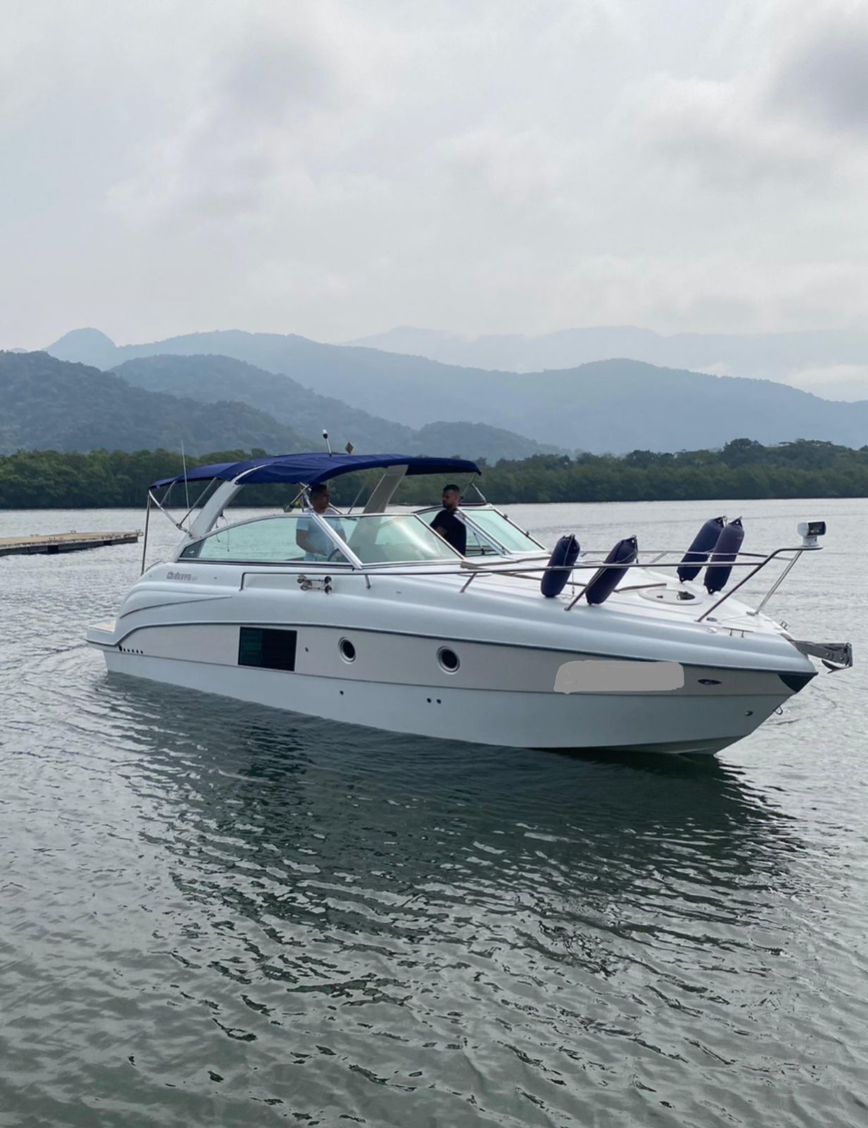 Cimitarra 340 ano 2013 2x Mercruiser 220 hp