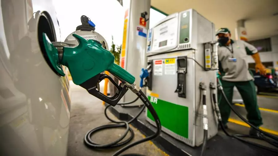 Petrobras aumenta gasolina em 7,1% e gás de cozinha sobe 9,8%