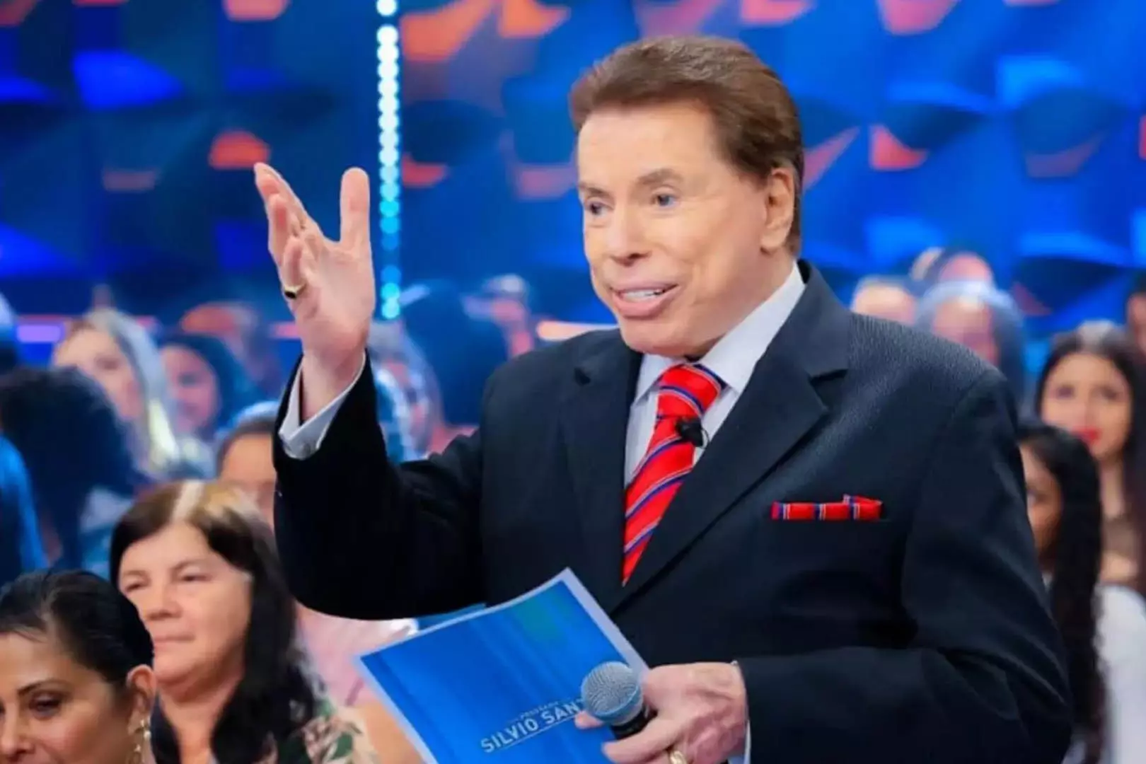 Ratinho Junior decreta luto de três dias pela morte de Silvio Santos