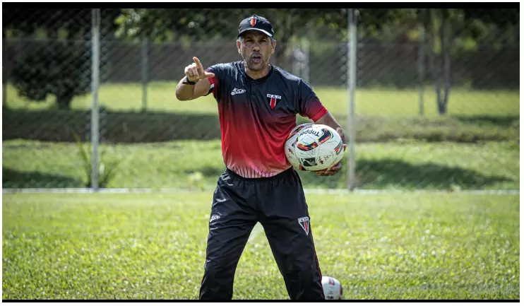 CHIQUINHO LIMA: Nacional de Muriaé-MG, definiu treinador para a temporada 2024.