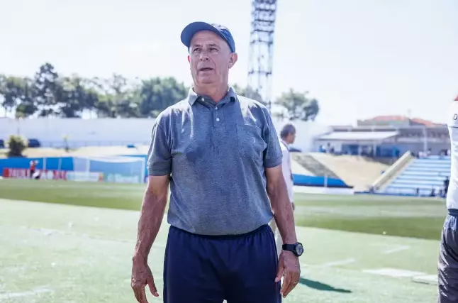 LUÍZ CARLOS MARTINS: Grêmio Prudente, garante vaga na final e acesso à série A2.