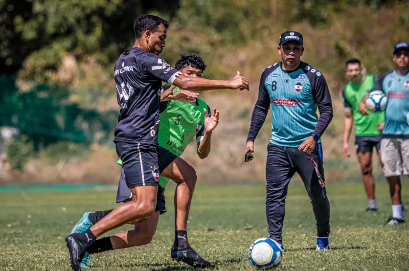 ZÉ AUGUSTO: Treinador assume a equipe do River-PI, em jogo decisivo!