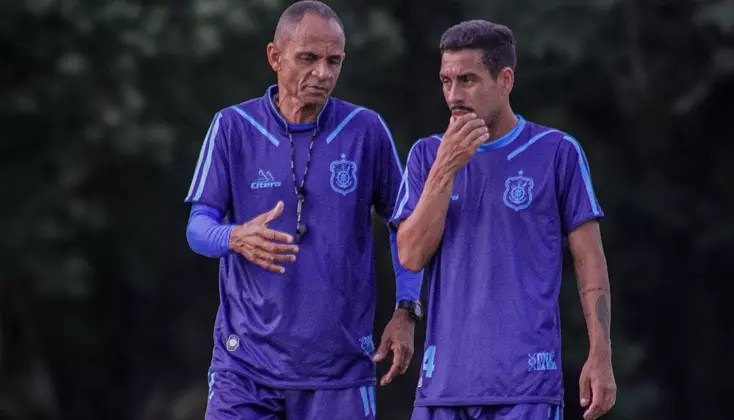 EDSON SOUZA: Invicto há 18 jogos no Olaria-RJ, treinador mantém o foco por calendário nacional para 2025.