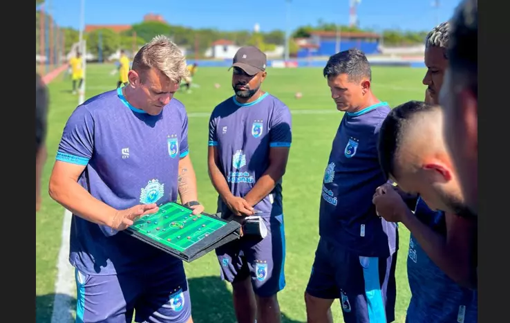 JUNIOR CEARENSE: Treinador do Maracanã-CE, fala sobre a preparação e sobre o trabalho no clube.