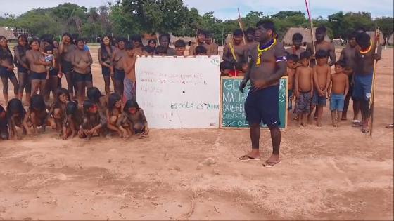 Indígenas pedem reparos em estrada vicinal e melhoria na estrutura de escola