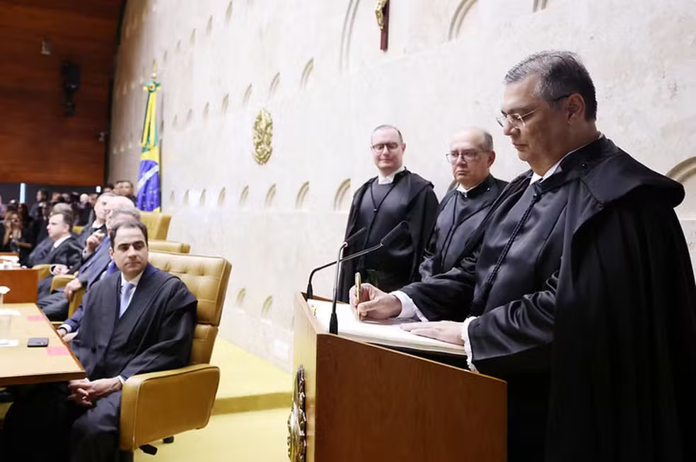 Flávio Dino toma posse como novo ministro do Supremo Tribunal Federal