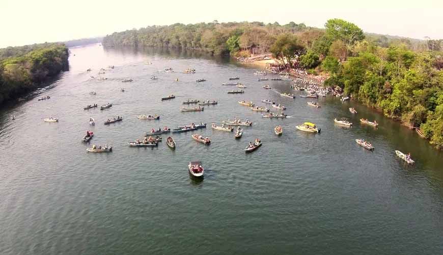 Deputados apresentam projeto para revogar lei que proíbe pesca comercial por 5 anos em MT