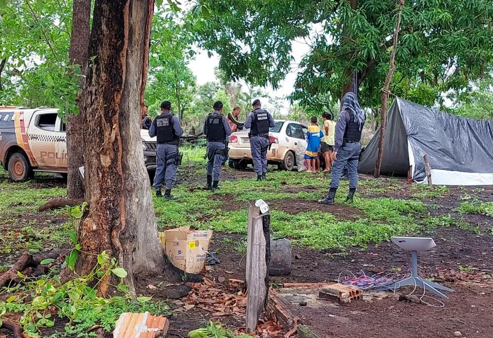 Polícia Militar prende duas pessoas por invasão de fazenda e desmatamento ilegal em Luciara