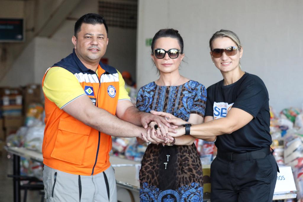 Primeira-dama de MT coordena arrecadação de donativos para o Rio Grande do Sul