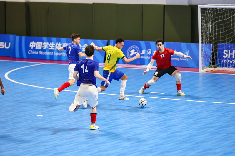 Mato-grossenses vencem a seleção da França e avançam para a final do Mundial de futsal universitário