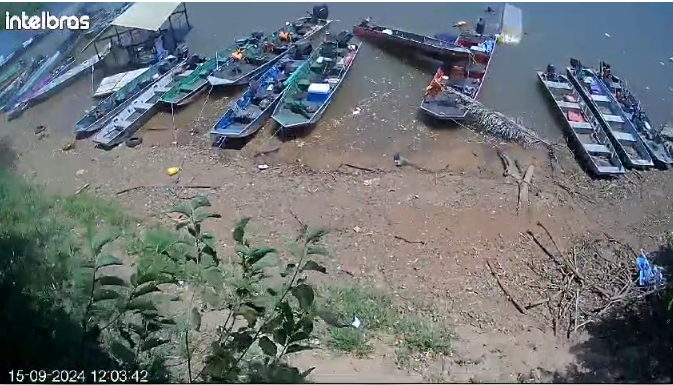 Vendaval assusta pescadores às margens do rio Araguaia