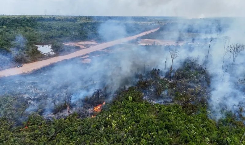 Brasil anuncia meta climática ambiciosa para reduzir emissões entre 59% e 67% até 2035