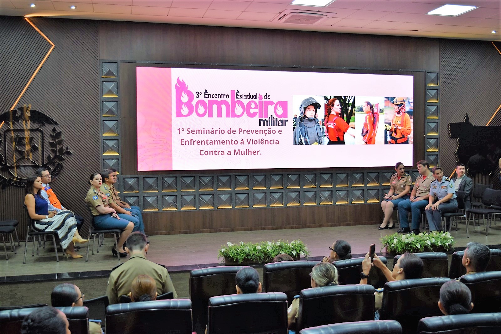 Encontro de Bombeira Militar aborda temas focados na prevenção à violência contra a mulher