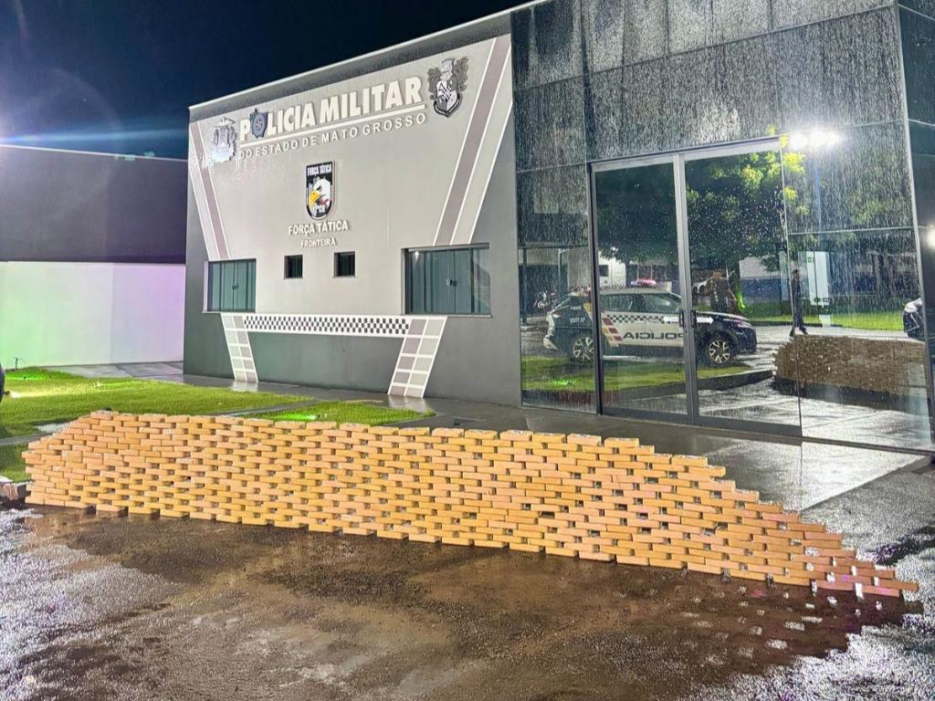 Polícia Militar apreende 411 quilos de pasta base de cocaína e causa prejuízo de R$ 7,5 milhões às facções