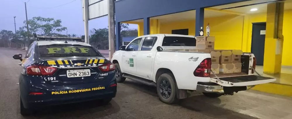 PRF intercepta caminhão com bebidas sem nota fiscal na BR 364 em Rondônia