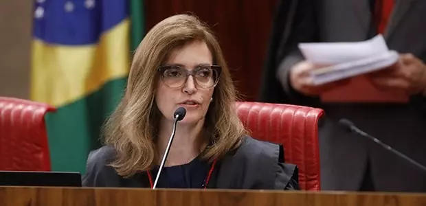 Ministra pede vista e julgamento de recurso contra governador de Rondônia é suspenso