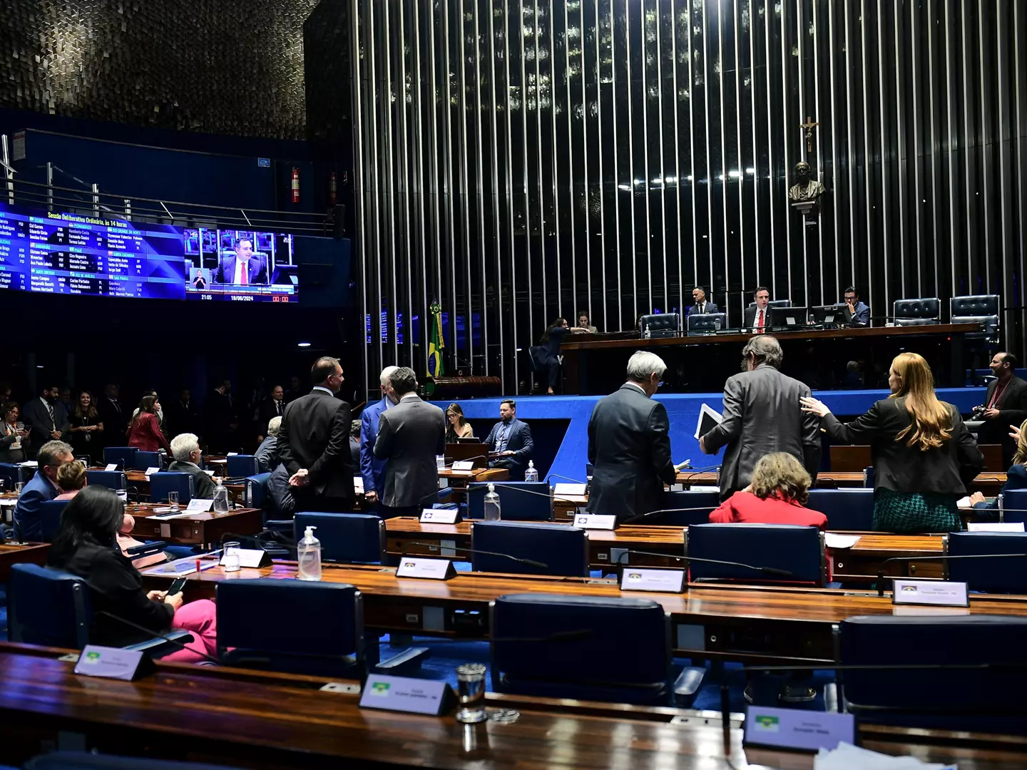 Senado aprova texto-base do projeto que modifica emendas parlamentares; destaques ficam para outra semana