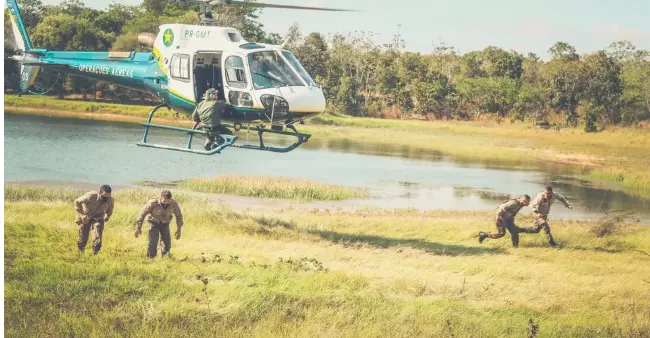 MT envia helicóptero e equipe para apoiar operação contra ataques de facção em RO