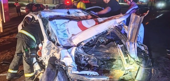 Acidente entre carro e carreta deixa 4 mortos e um ferido na BR-163