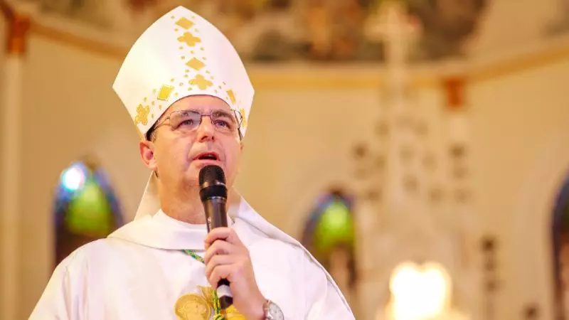 Dom Juarez Delorto Secco é empossado como sétimo bispo da Diocese de Caratinga